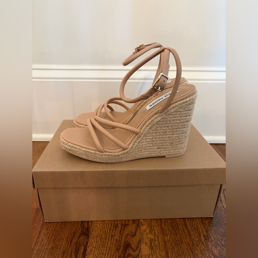 Steve Madden
Taylor Espadrille Wedge Sandal 
Size 8